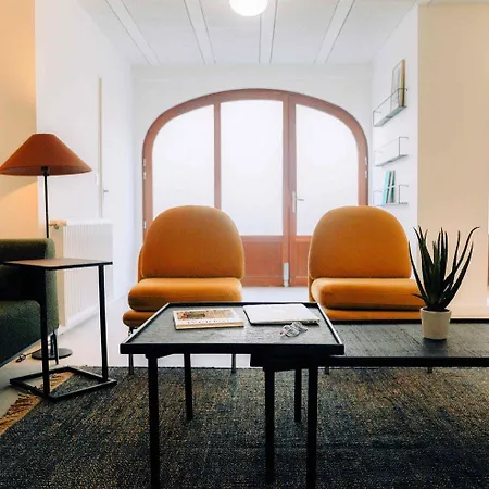 Outsite Πανσιόν