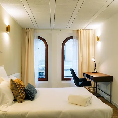 Πανσιόν Outsite